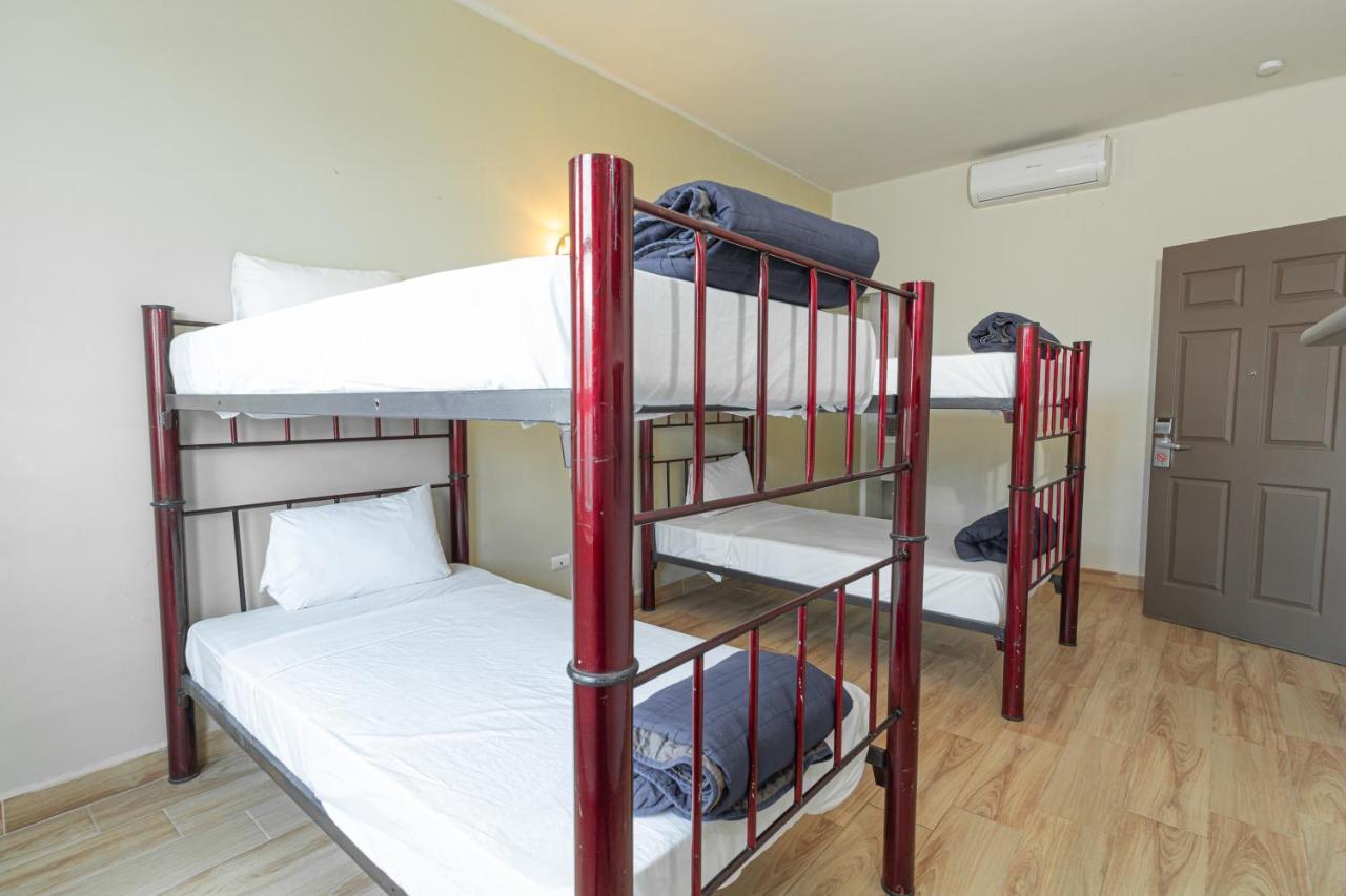 Hotel Plaza Del Arco Express مونتيري المظهر الخارجي الصورة