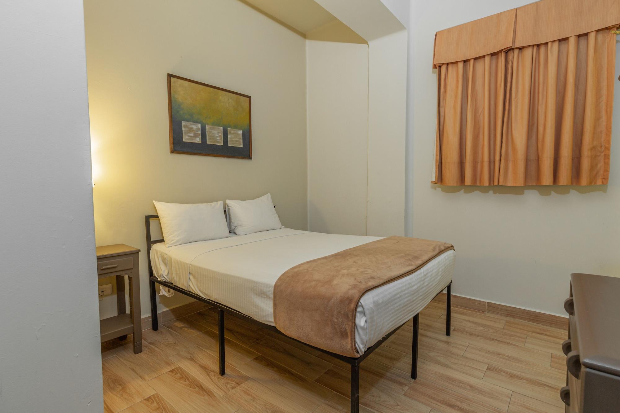 Hotel Plaza Del Arco Express مونتيري المظهر الخارجي الصورة