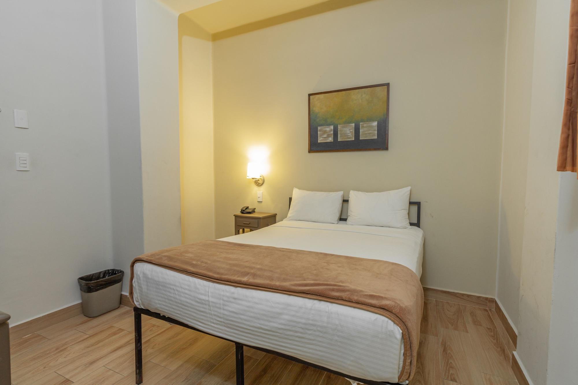 Hotel Plaza Del Arco Express مونتيري المظهر الخارجي الصورة