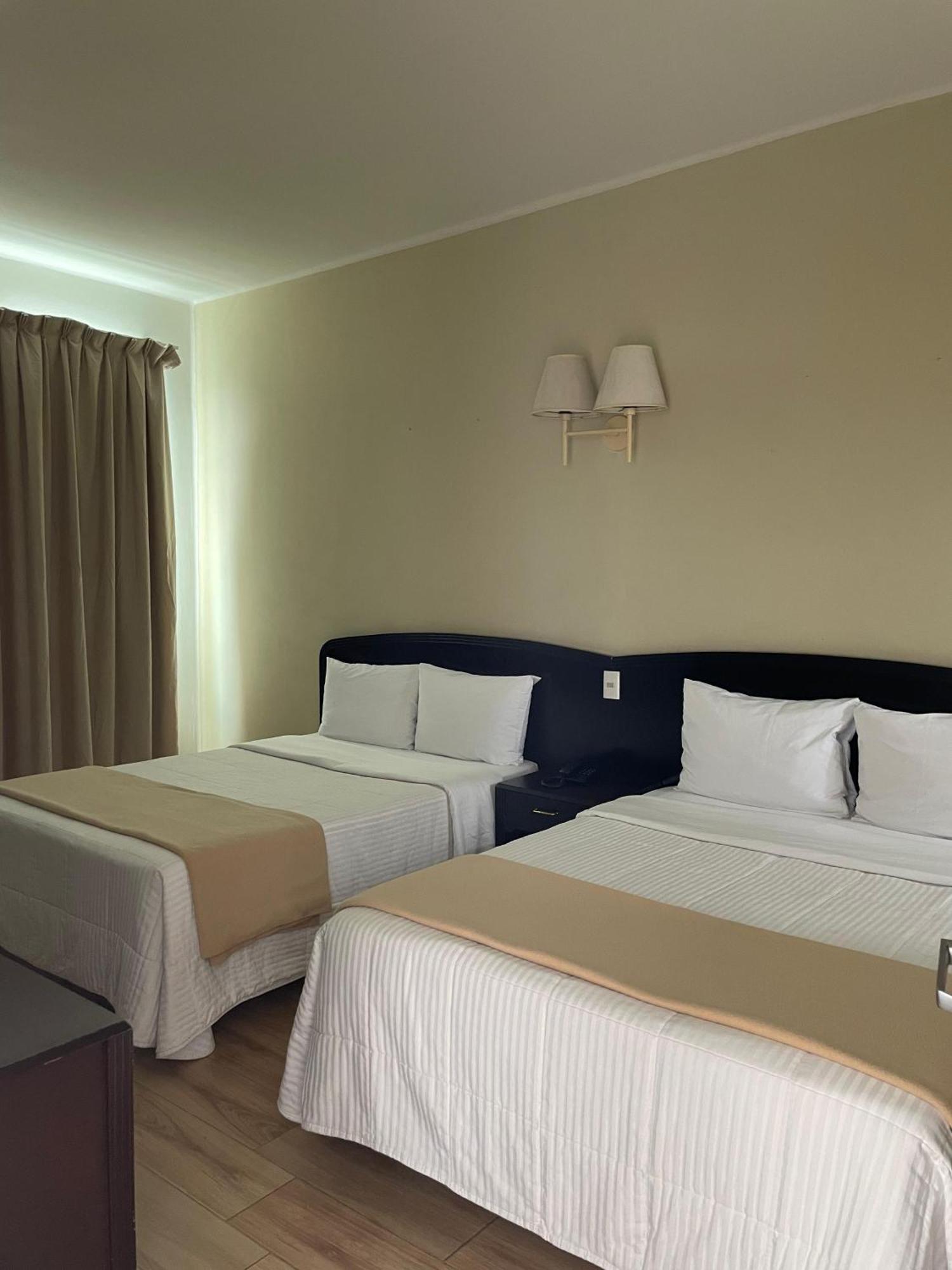 Hotel Plaza Del Arco Express مونتيري المظهر الخارجي الصورة