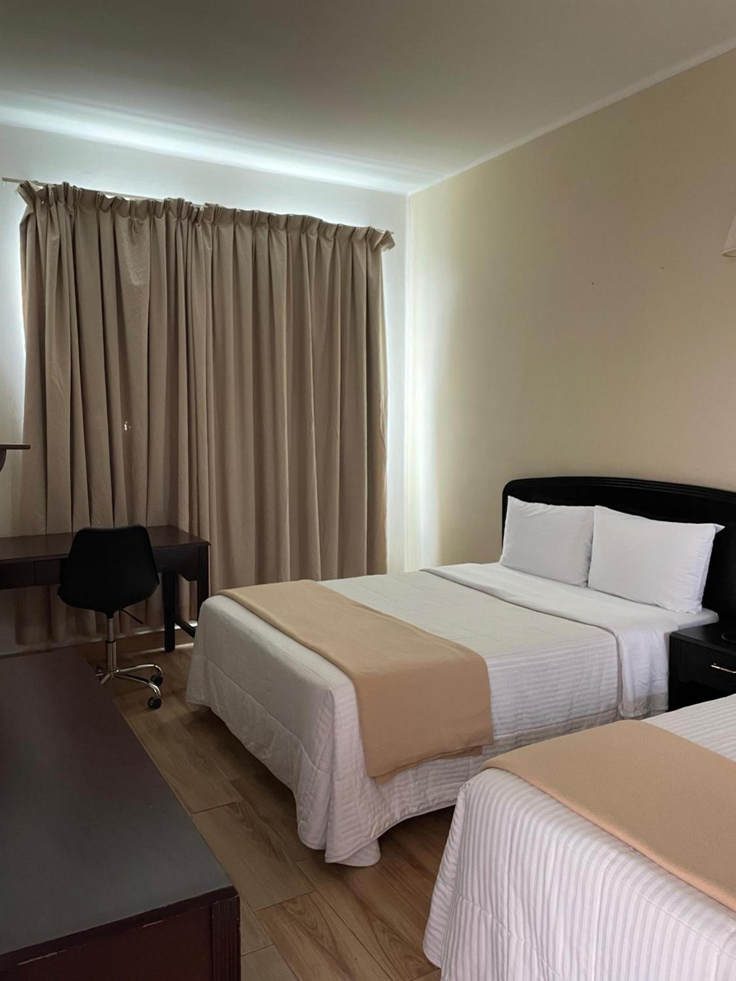Hotel Plaza Del Arco Express مونتيري المظهر الخارجي الصورة